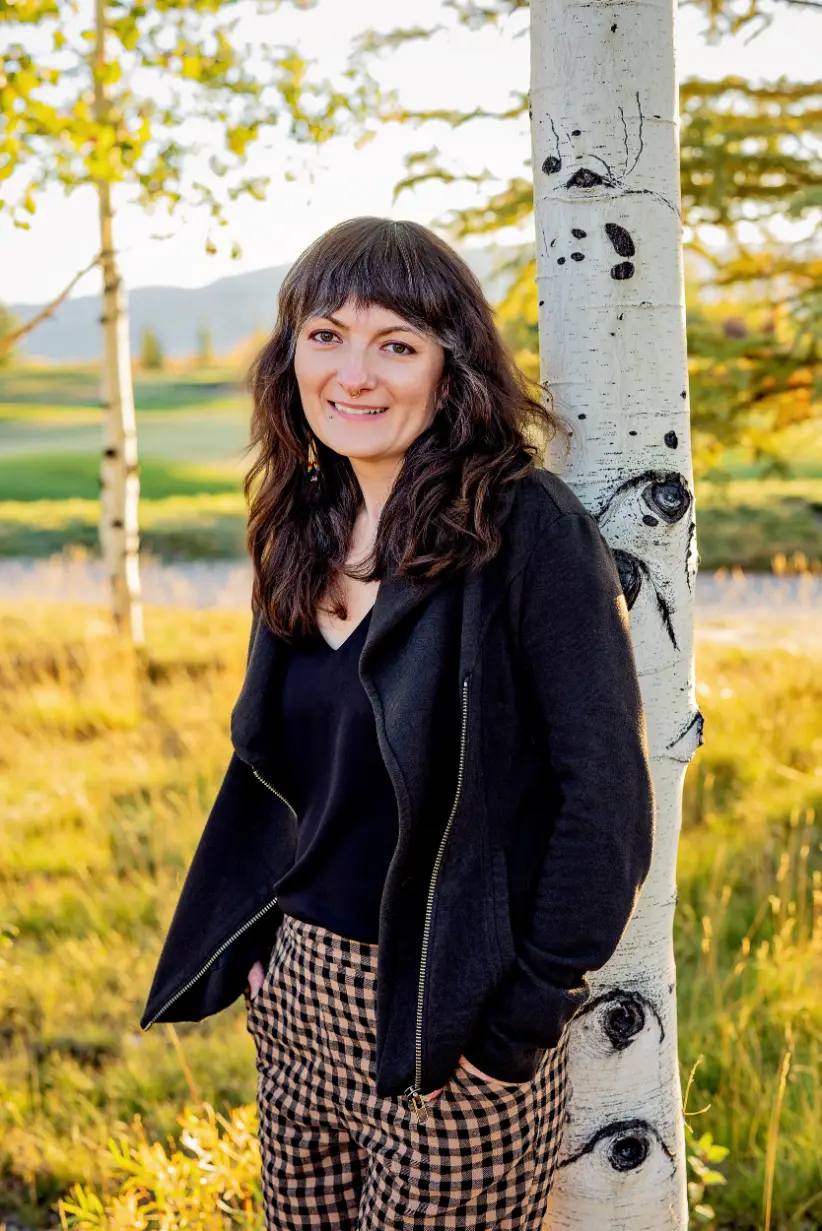 Jennifer Bragg-03_social.JPG Jennifer Bragg social JPG